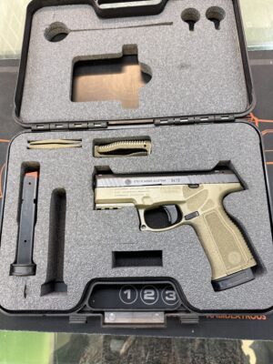 Steyr Arms Austria calibre 9x19 + malette + 2 chargeurs