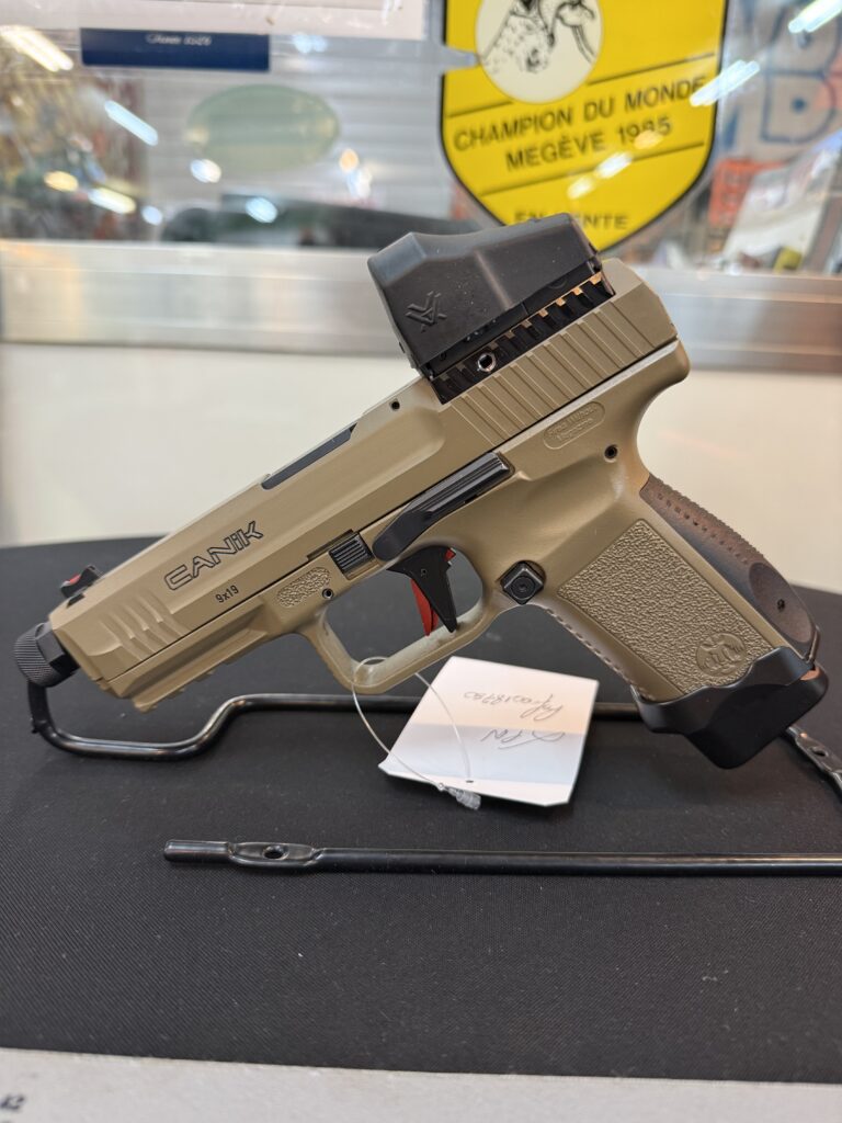 Canik TP9 Elite Combat Cal.9×19 + Vortex Venom