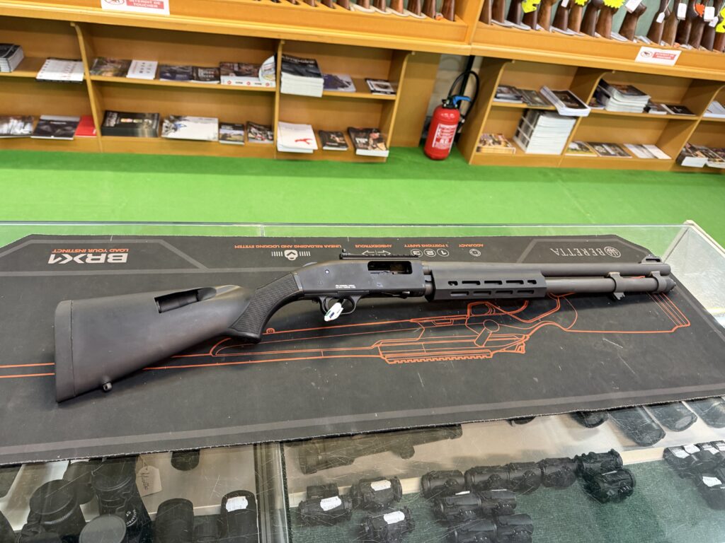 Mossberg M5901A Cal 12/76