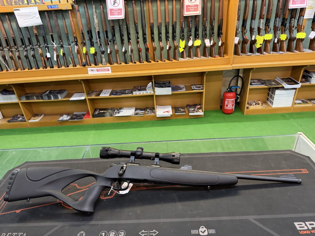 Pack BO EM 332 Cal 22 LR + Lunette 4X32 + fourreau
